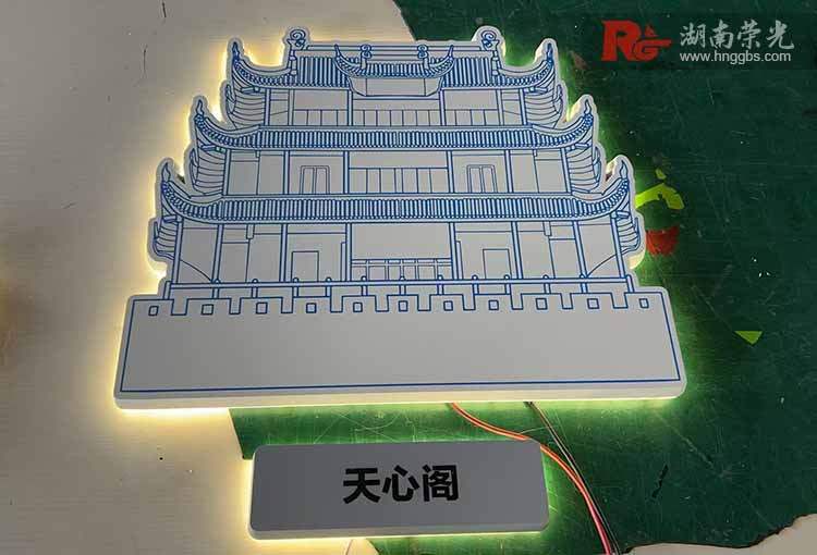 �Lɳ�ؘ˰l(f��)���ֲ����c�����е�����Ƭ