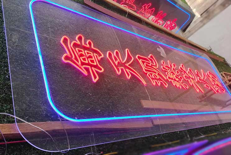 �L(zh��ng)ɳ�޺���